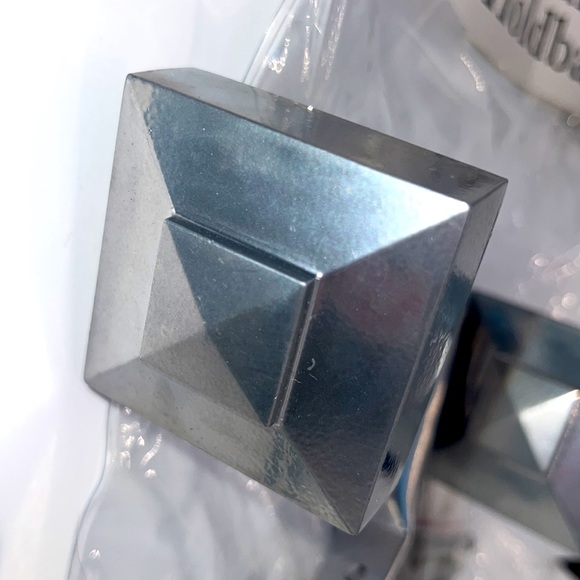 2 curtain holdbacks Windows By Design New Ship today! - Picture 3 of 5